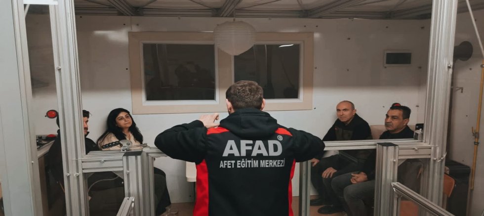 Afet yaşanır, önemli olan bilinçli ve hazırlıklı olmaktır”