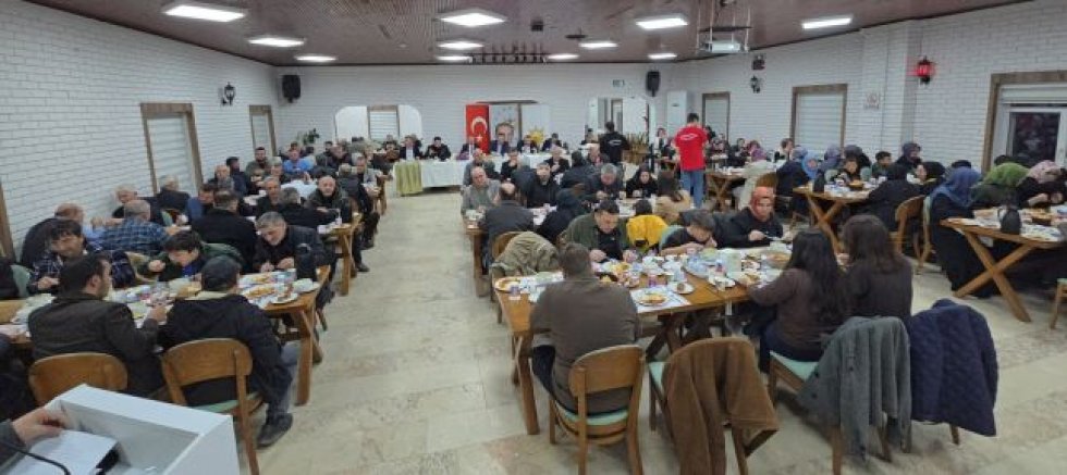 AK Parti Teşkilatı İftar Sofrasında Buluştu