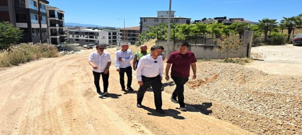 Barış Mahallesi’nde Beklenen Asfalt Çalışması Başladı