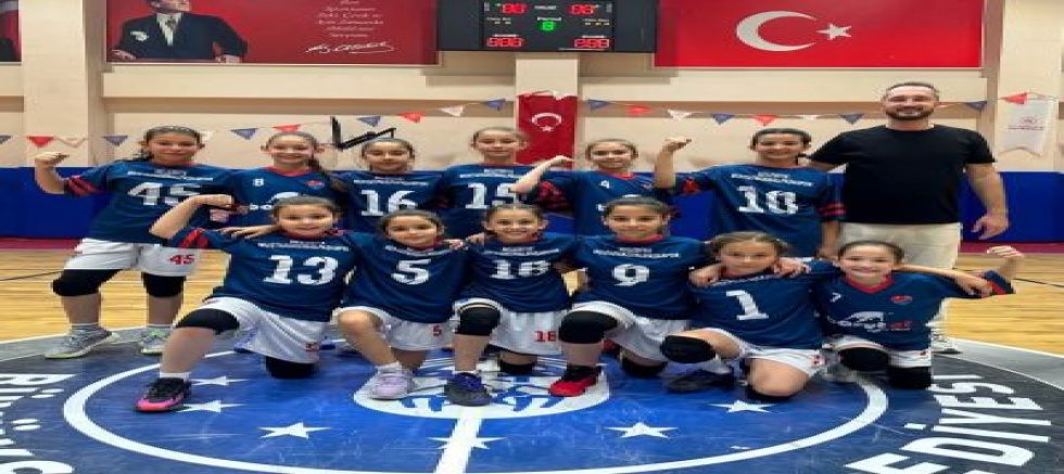 Belediye Mustafakemalpaşa spor U10 Kız Takımı Finale Yükseldi