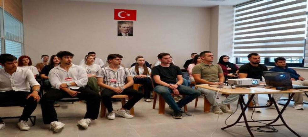 BELEDİYE STAJYERLERİNE İŞ SAĞLIĞI VE GÜVENLİĞİ EĞİTİMİ
