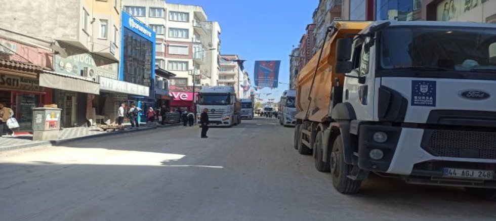 Bursa Caddesi’nde Asfaltlama Çalışmaları Başlıyor