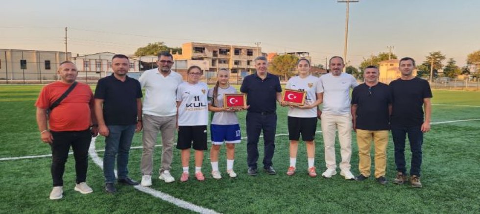 Çimen Spor’a MHP’den Moral Ziyareti