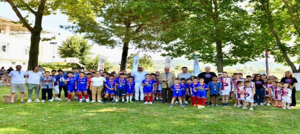 Çırpan Spor Yaz Okulu’nda 165 Öğrenci Madalyalarını Aldı