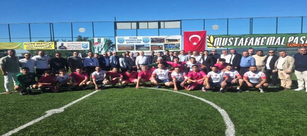 Geleneksel Ayhan Çelebi Turnuvası Futbol Şölenine Dönüştü