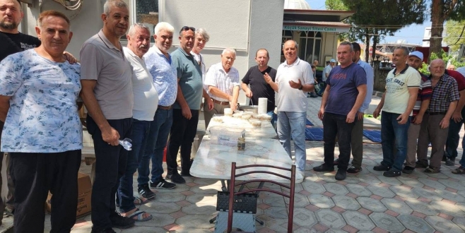 Madeni Eşya Sanatkârları Odası’ndan Aşure İkramı