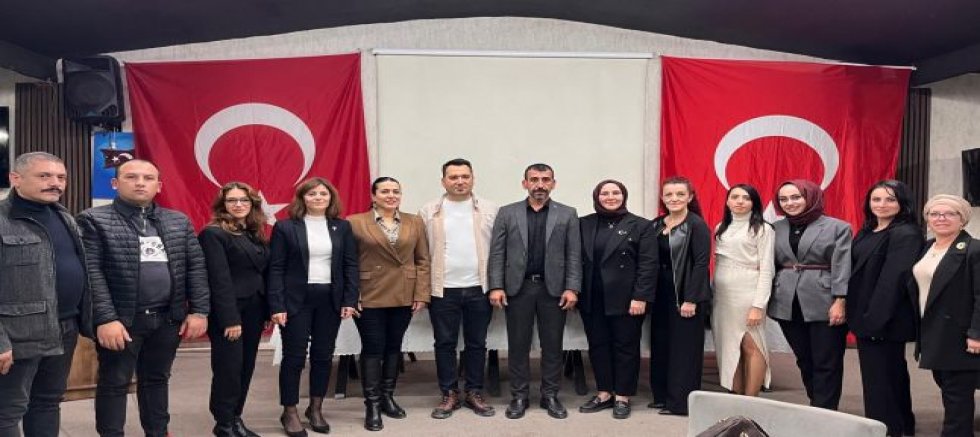 MHP MUSTAFAKEMALPAŞA’DAN ANLAMLI SEMİNER “AKRANIN İLE BARIŞTIR, İYİLİKTE YARIŞTIR!”