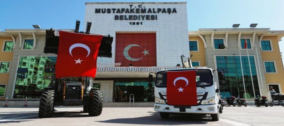 Mustafakemalpaşa Belediyesi Araç Filosunu Güçlendirdi