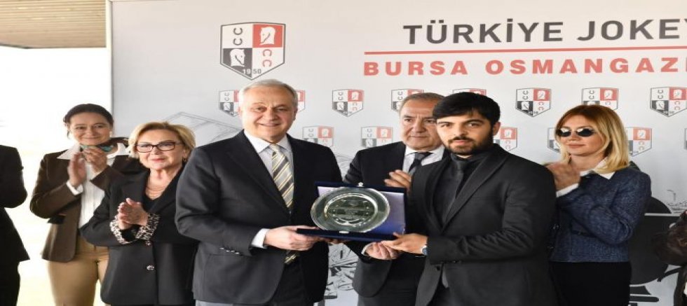 Mustafakemalpaşa Belediyesi Koşusu’nda Gurur Günü