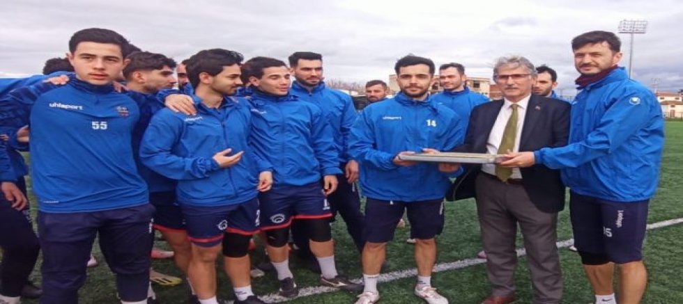 Taşören’den Kırmızı Şimşekler’e Tatlı Moral