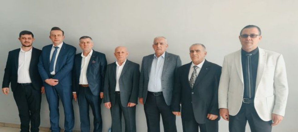 Tuhafiyeciler Odası’nda Büyükbayrakdar 3. Dönemi. 