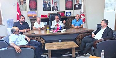 AK Parti'den Muhtarlar Derneği'ne Nezaket Ziyareti