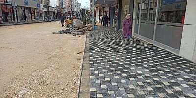 BURSA CADDESİ’NDE ÜSTYAPI ÇALIŞMALARI HIZ KAZANDI