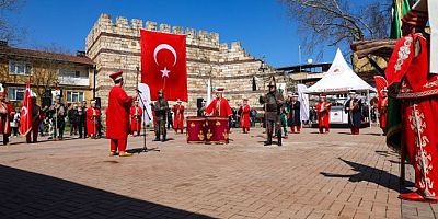 BURSA’DA FETHİN 700. YILI COŞKUSU.