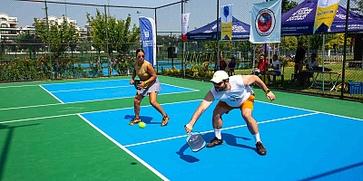 Bursa’nın ilk Pickleball Turnuvası yapıldı