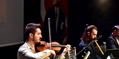 Büyükşehir Orkestrası’ndan Mustafakemalpaşa’da Nostalji Dolu Konser