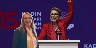 CHP KADIN KOLLARI KURULTAYINDA BURSA FARKI!