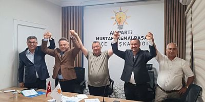 CHP'nin Kalesi Taşpınar'ın Muhtarı AK Parti'ye Katıldı