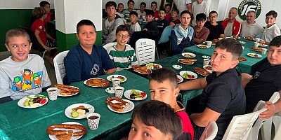 Genç futbolcular Bursaspor sevgisi etrafında buluştu