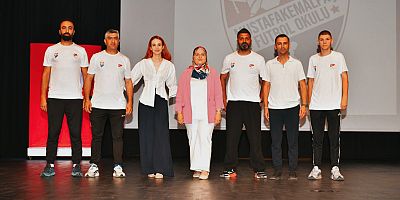 Mustafakemalpaşa Futbol Okulu’ndan Geleceğin Yıldızlarına Sağlık ve Spor Semineri