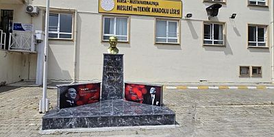 Mustafakemalpaşa MTAL’de Atatürk Büstü ve Bilim Sokağı Açıldı