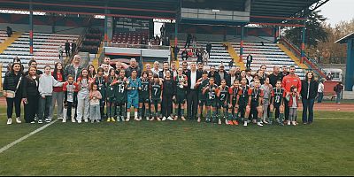 ŞAMPİYON ÇİMENSPOR KIZLARI!
