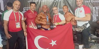 ŞAMPİYON ZABITA’DAN DÜNYA DERECESİ!